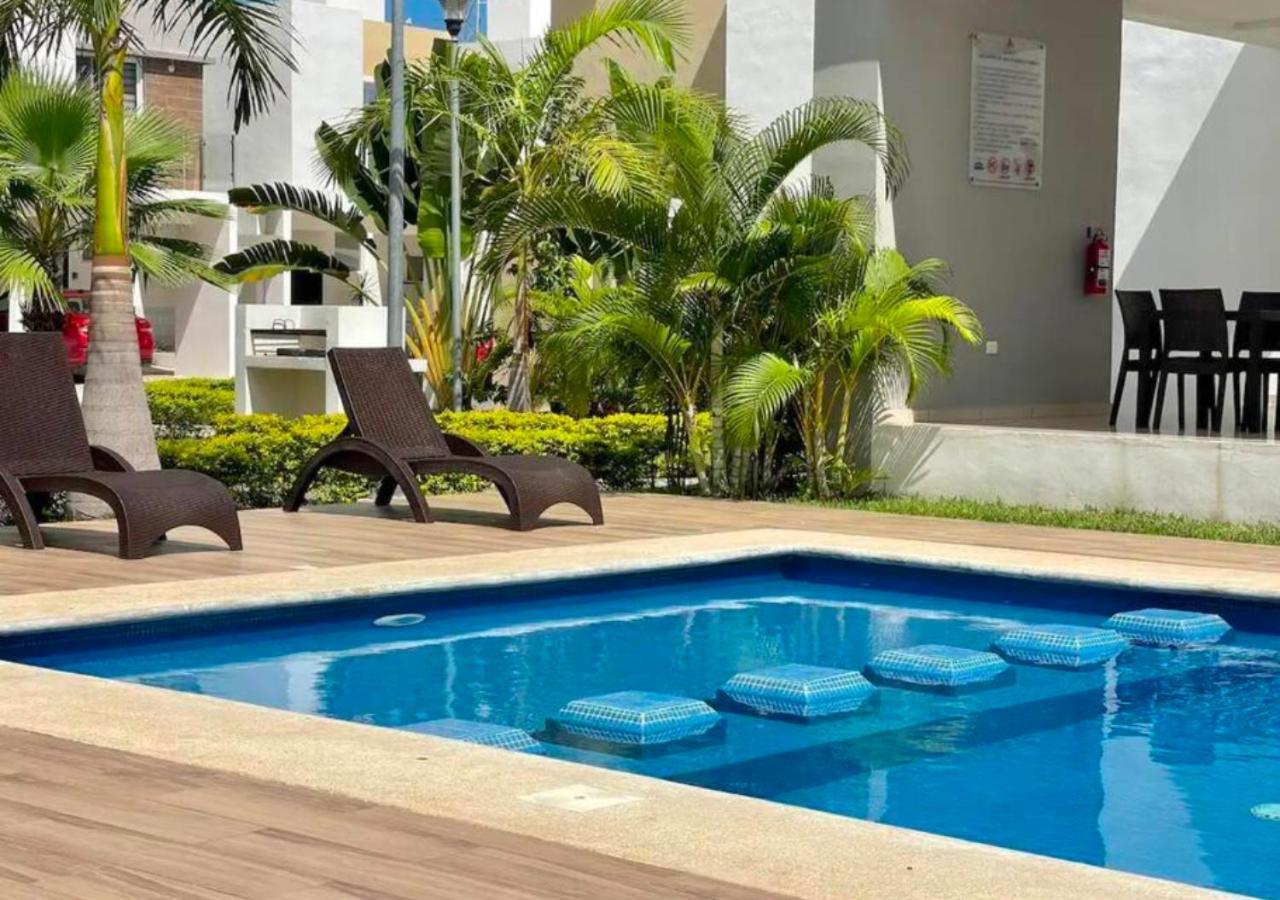 Casa Familiar En Condominio Privado Cerca De Playa Cancún Kültér fotó